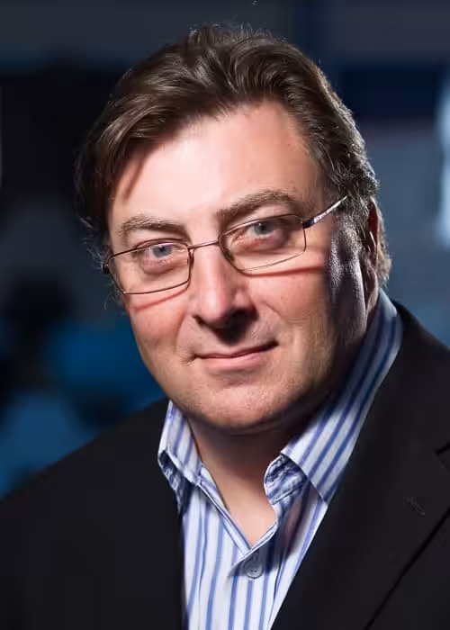 Dr Stuart Webb